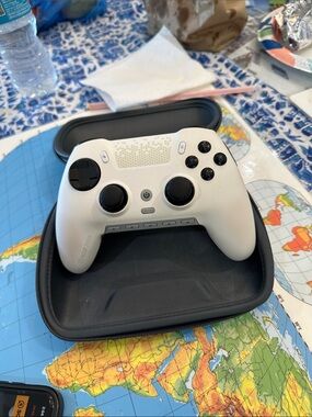 Scuf White Wireless pc Controller